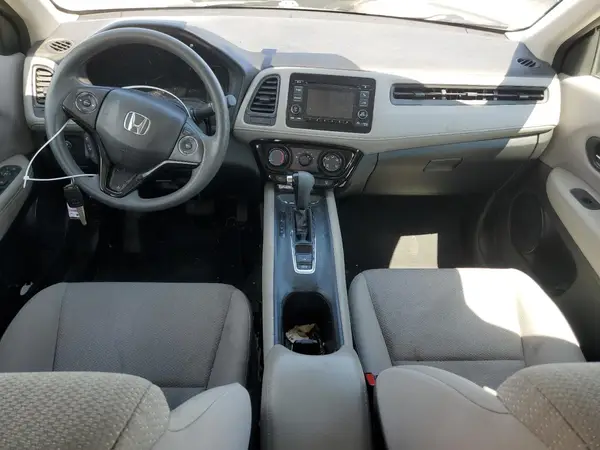 3CZRU5H37JM714983 2018 HONDA HR-V - Image 8