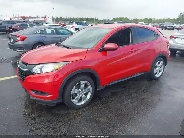 3CZRU5H37JM715387 2018 HONDA HR-V - Image 2