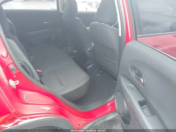 3CZRU5H37JM715387 2018 HONDA HR-V - Image 8