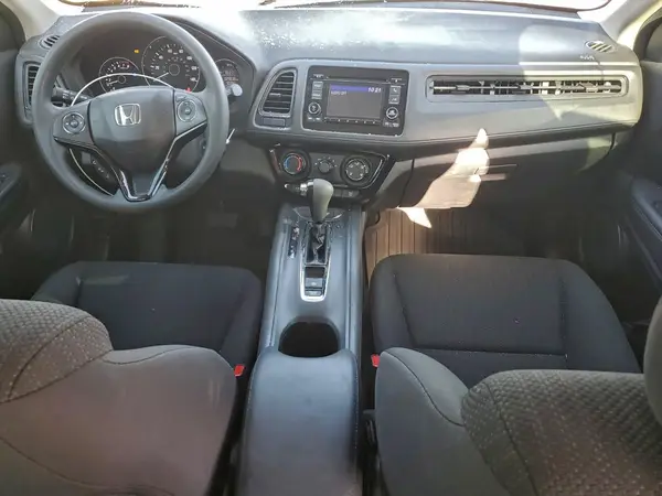 3CZRU5H37JM717916 2018 HONDA HR-V - Image 8