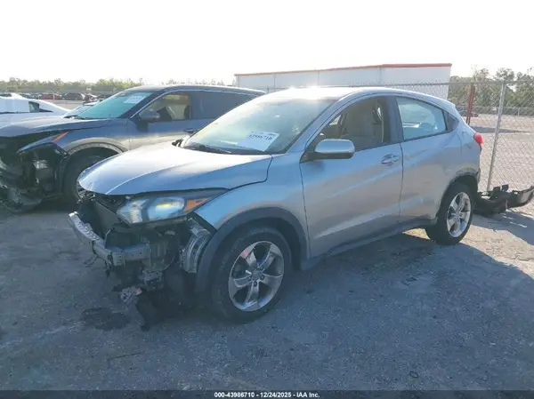 3CZRU5H37JM719309 2018 HONDA HR-V - Image 2