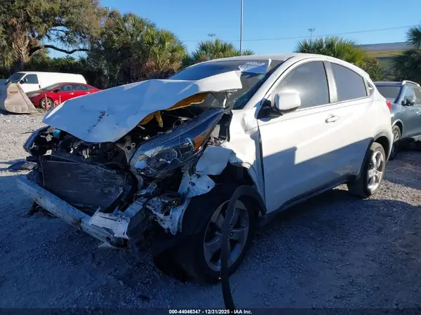 3CZRU5H37JM722288 2018 HONDA HR-V - Image 2