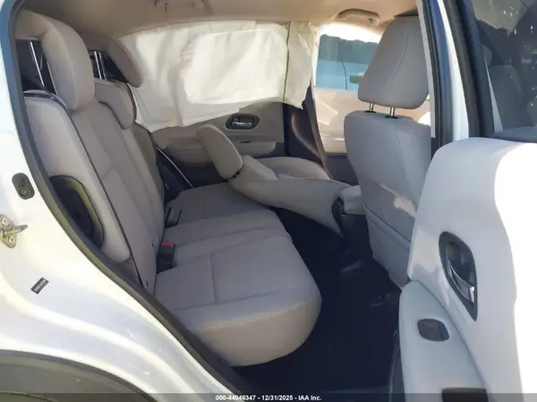 3CZRU5H37JM722288 2018 HONDA HR-V - Image 8