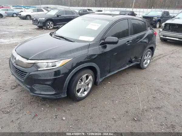 3CZRU5H37KG700047 2019 HONDA HR-V - Image 2