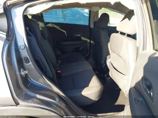3CZRU5H37KG708942 2019 HONDA HR-V - Image 8