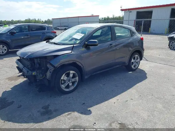 3CZRU5H37KG711338 2019 HONDA HR-V - Image 2