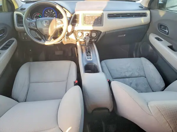 3CZRU5H37KG715213 2019 HONDA HR-V - Image 8
