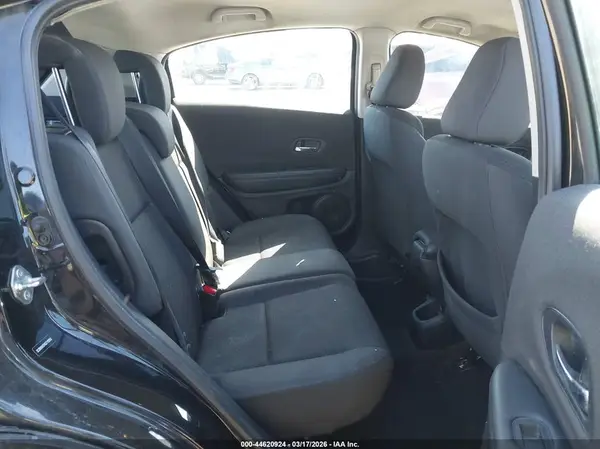 3CZRU5H37KG715552 2019 HONDA HR-V - Image 8