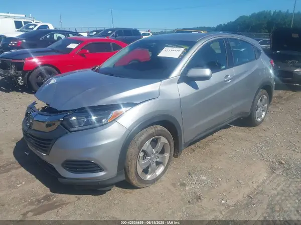 3CZRU5H37KM719697 2019 HONDA HR-V - Image 2