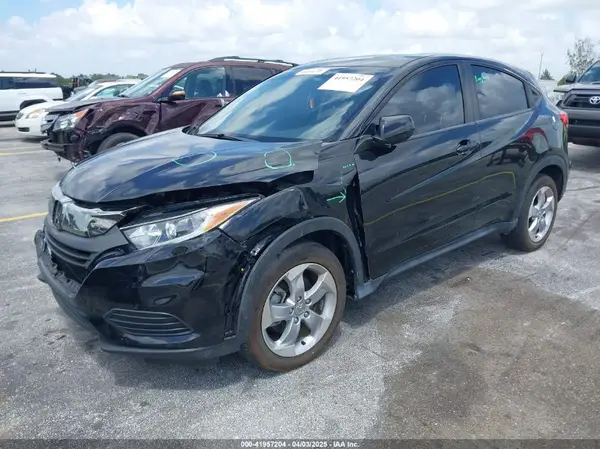 3CZRU5H37LM709897 2020 HONDA HR-V - Image 2
