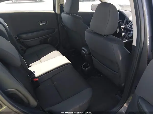 3CZRU5H37LM718115 2020 HONDA HR-V - Image 8
