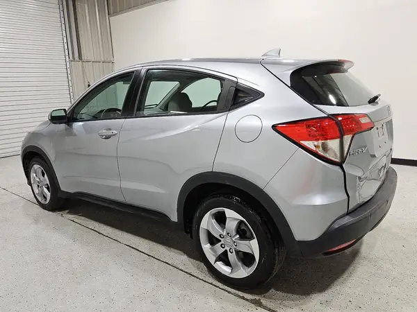 3CZRU5H37MM713840 2021 HONDA HR-V - Image 2