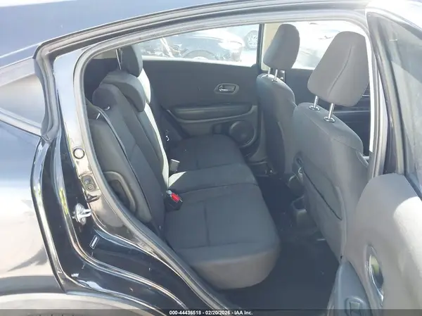 3CZRU5H38GM700261 2016 HONDA HR-V - Image 8