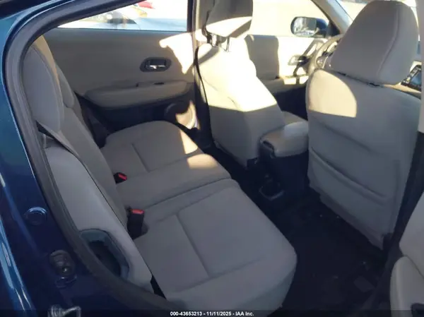 3CZRU5H38GM713589 2016 HONDA HR-V - Image 8