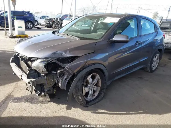3CZRU5H38GM716556 2016 HONDA HR-V - Image 2