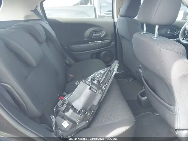 3CZRU5H38GM721661 2016 HONDA HR-V - Image 8