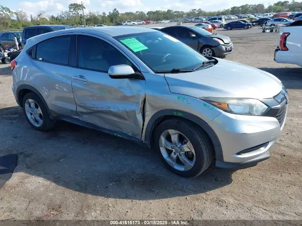 3CZRU5H38GM721692 2016 HONDA HR-V - Image 1
