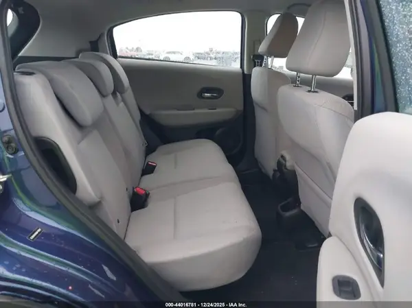 3CZRU5H38GM749587 2016 HONDA HR-V - Image 8