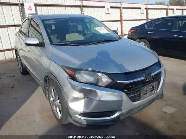 3CZRU5H38GM749864 2016 HONDA HR-V - Image 1