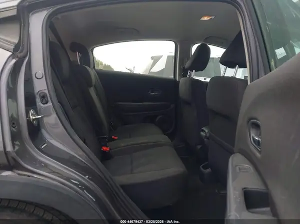 3CZRU5H38GM754207 2016 HONDA HR-V - Image 8