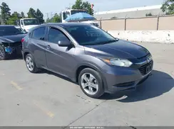 3CZRU5H38HG700678 2017 HONDA HR-V