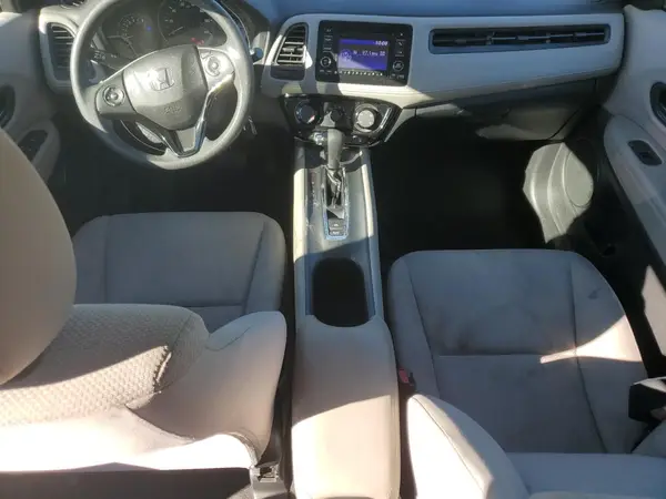 3CZRU5H38HG704214 2017 HONDA HR-V - Image 8