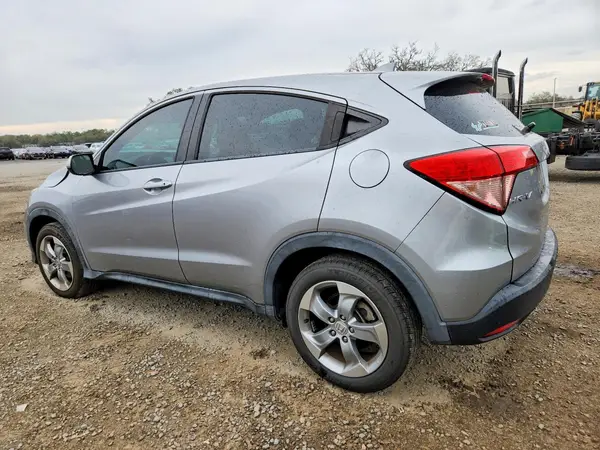 3CZRU5H38HG704486 2017 HONDA HR-V - Image 2