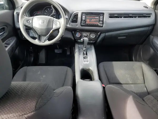 3CZRU5H38HG705072 2017 HONDA HR-V - Image 8