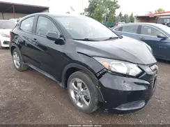 3CZRU5H38HG705217 2017 HONDA HR-V