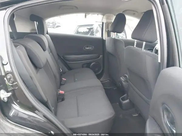 3CZRU5H38HG705217 2017 HONDA HR-V - Image 8