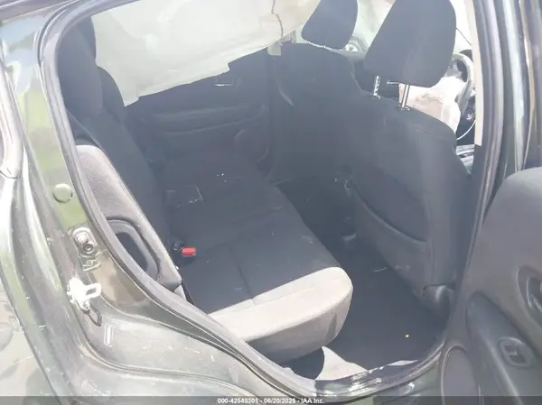 3CZRU5H38HG705847 2017 HONDA HR-V - Image 8