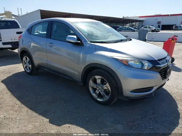 3CZRU5H38HG706125 2017 HONDA HR-V - Image 1
