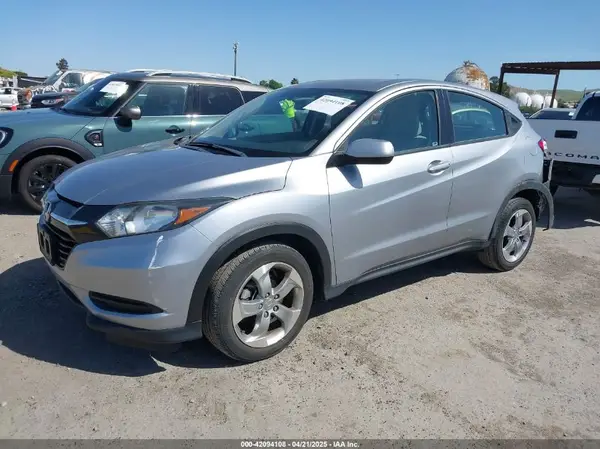 3CZRU5H38HG706125 2017 HONDA HR-V - Image 2