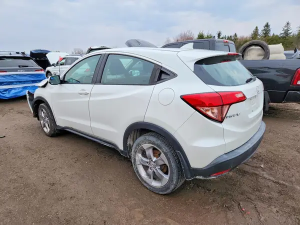 3CZRU5H38HM100390 2017 HONDA HR-V - Image 2