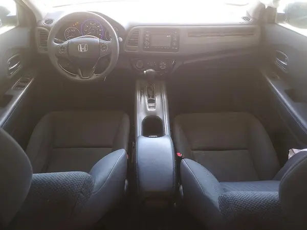 3CZRU5H38HM700603 2017 HONDA HR-V - Image 8