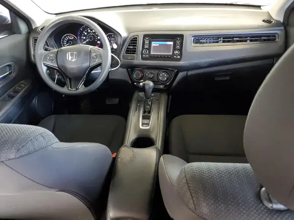 3CZRU5H38HM710130 2017 HONDA HR-V - Image 8