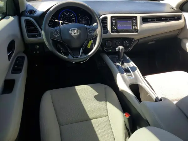 3CZRU5H38HM713433 2017 HONDA HR-V - Image 8
