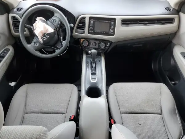3CZRU5H38HM727302 2017 HONDA HR-V - Image 8