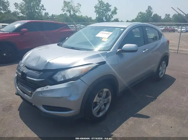 3CZRU5H38JG705630 2018 HONDA HR-V - Image 2