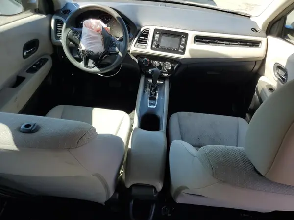 3CZRU5H38JG706115 2018 HONDA HR-V - Image 8