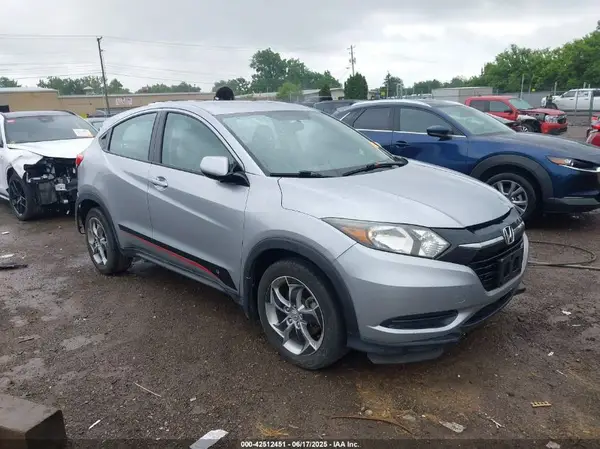 3CZRU5H38JM708674 2018 HONDA HR-V - Image 1