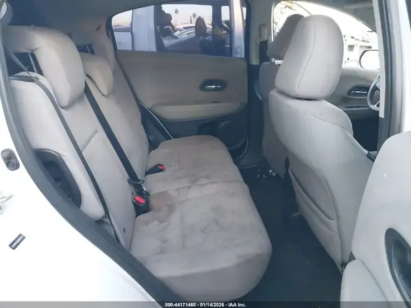 3CZRU5H38JM709176 2018 HONDA HR-V - Image 8