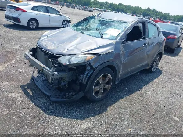 3CZRU5H38JM719576 2018 HONDA HR-V - Image 2