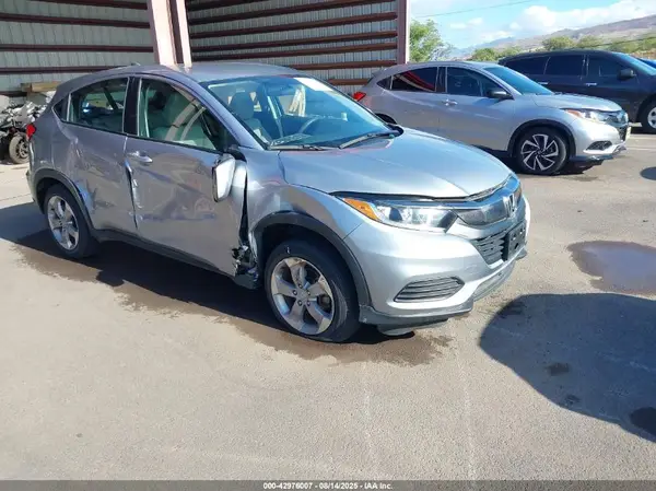 3CZRU5H38KG700168 2019 HONDA HR-V - Image 1