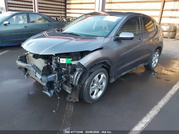 3CZRU5H38KG705550 2019 HONDA HR-V - Image 2