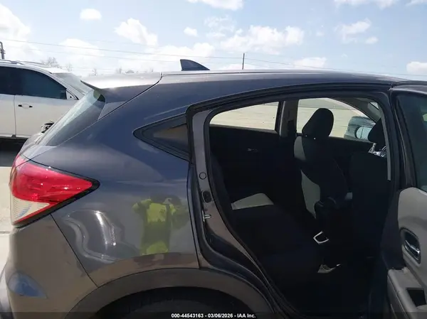 3CZRU5H38KG706116 2019 HONDA HR-V - Image 8