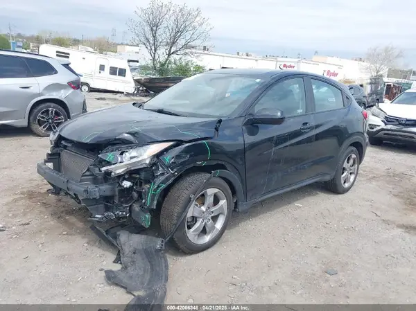 3CZRU5H38KG715771 2019 HONDA HR-V - Image 2