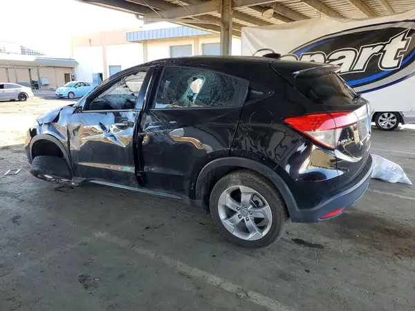 3CZRU5H38KG715785 2019 HONDA HR-V - Image 2