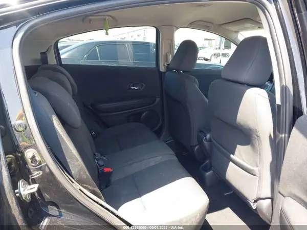 3CZRU5H38KM710281 2019 HONDA HR-V - Image 8