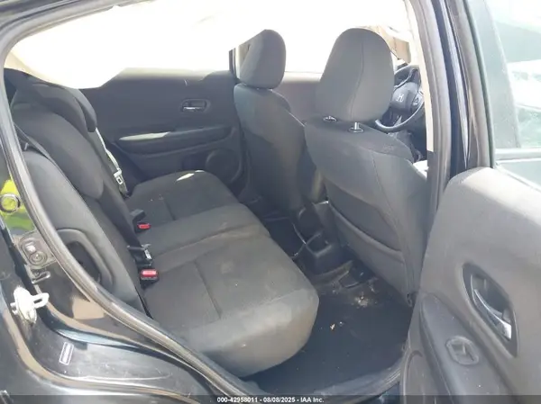 3CZRU5H38LM705695 2020 HONDA HR-V - Image 8